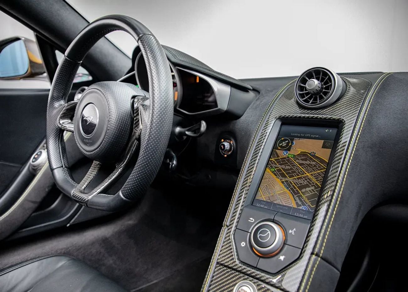 مكلارين MP4-12C سبايدر FDSH • Warranty • GCC