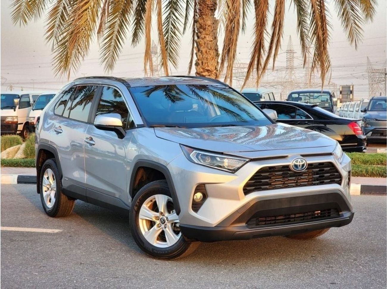 Toyota RAV4 TOYOTA RAV 4 XLE 2021 HYBRID