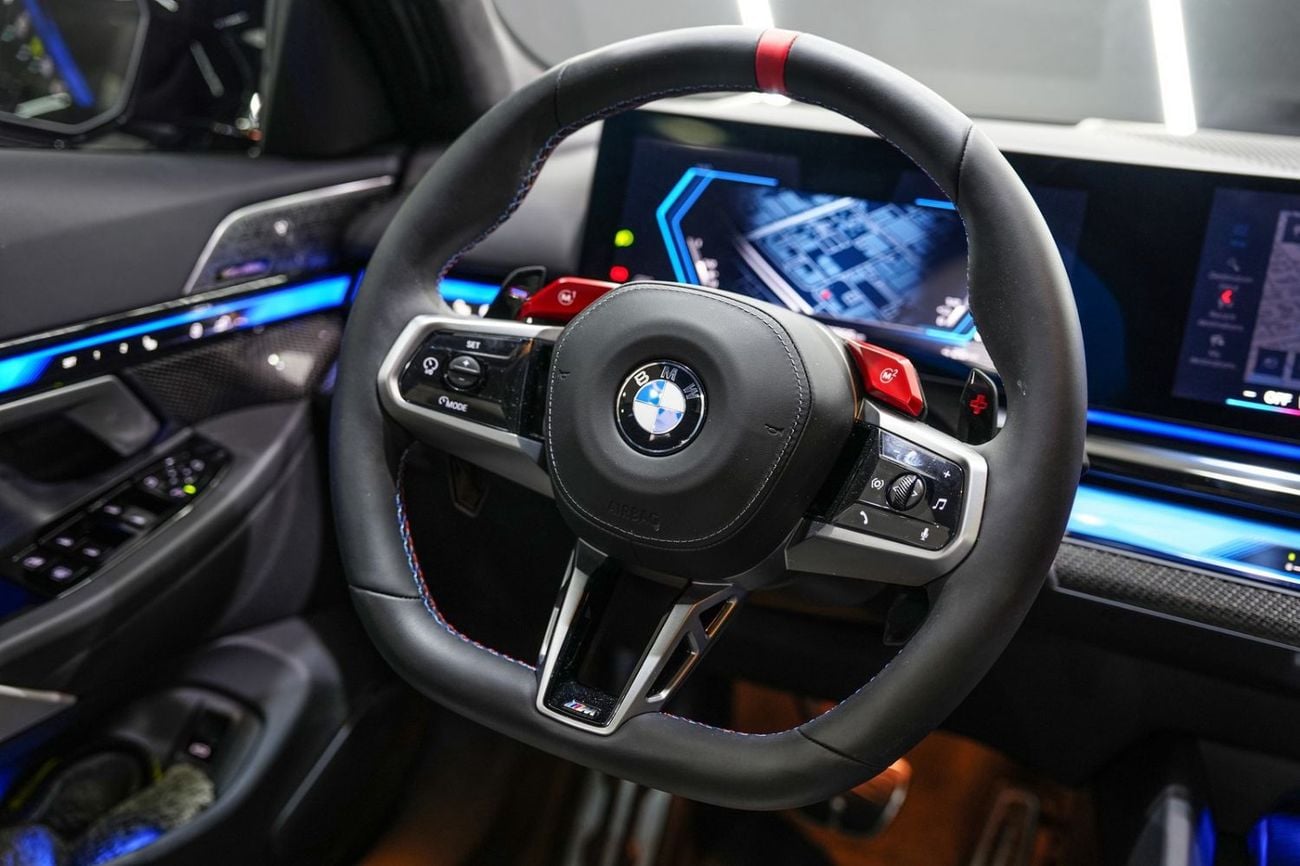 بي أم دبليو M5 Competition 2026 BMW M5 Competition | Carbon Interior | 717 HP Hybrid | AGMC Warr + Serv!!