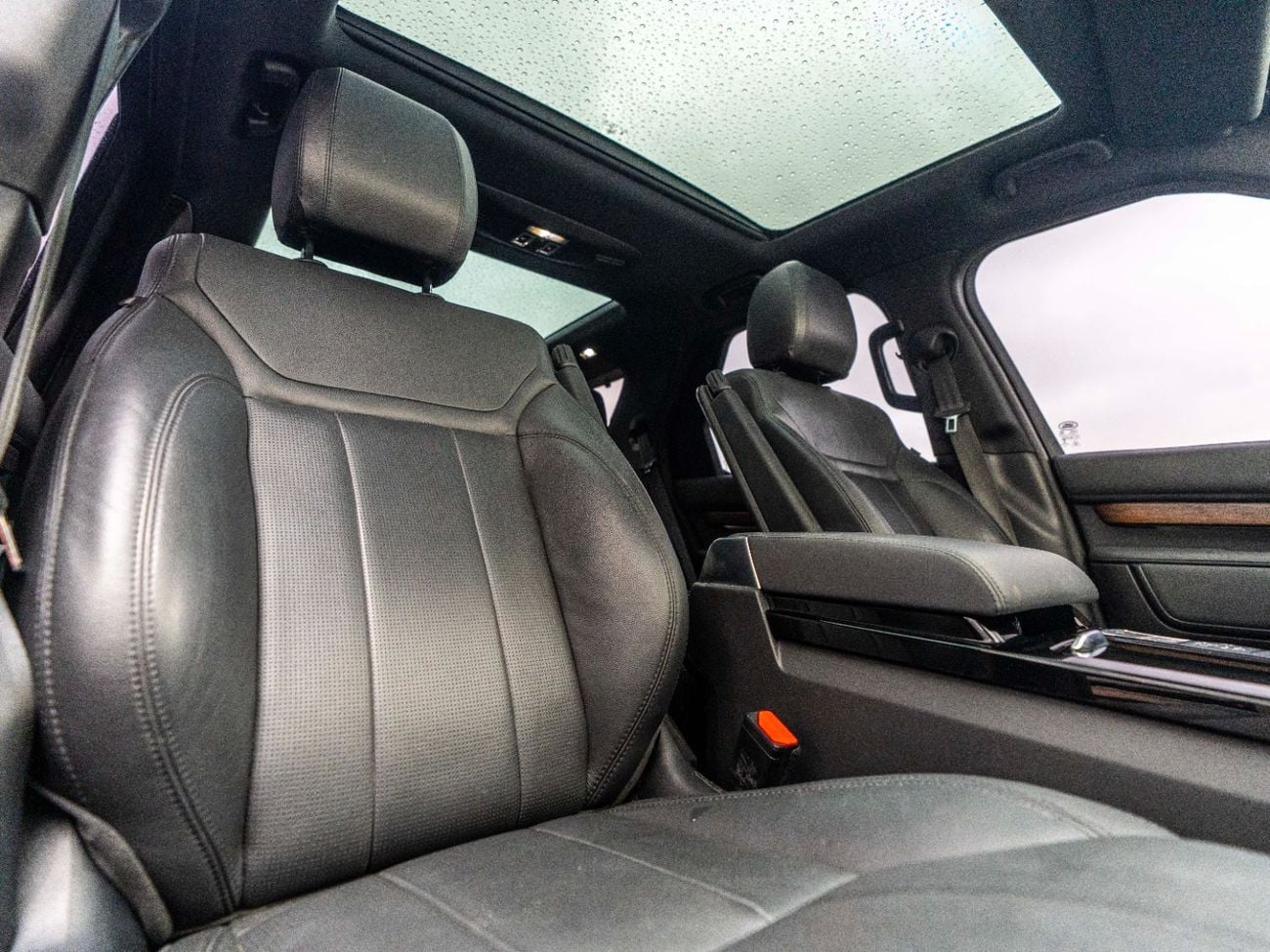 لاند روفر دسكفري HSE 2.0L 4WD