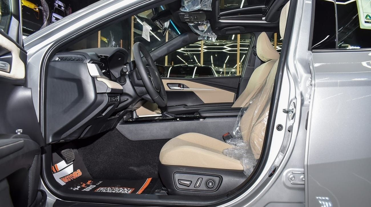 تويوتا كامري E-PLUS. HEV