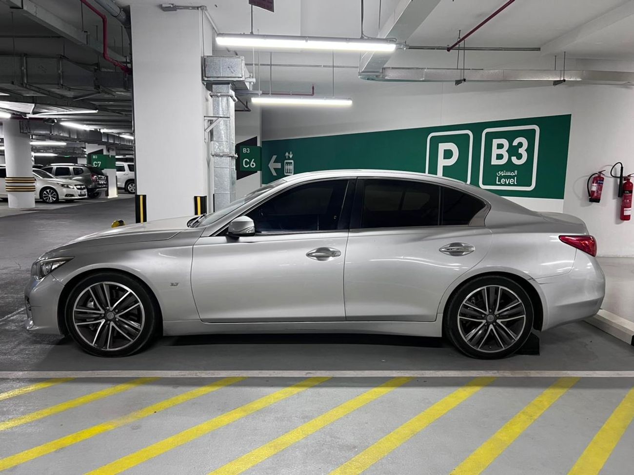 إنفينيتي Q50 3.7L Luxe