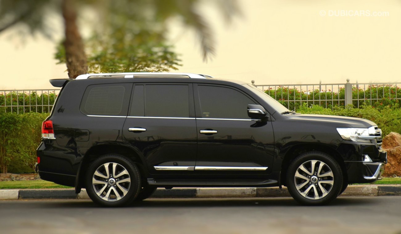 Toyota Land Cruiser VX.R 5.7 - SPECIAL OFFER ZERO DOWN PAYMENT 4500 PER MONTH  5 YEAR DEALER WARRANTY