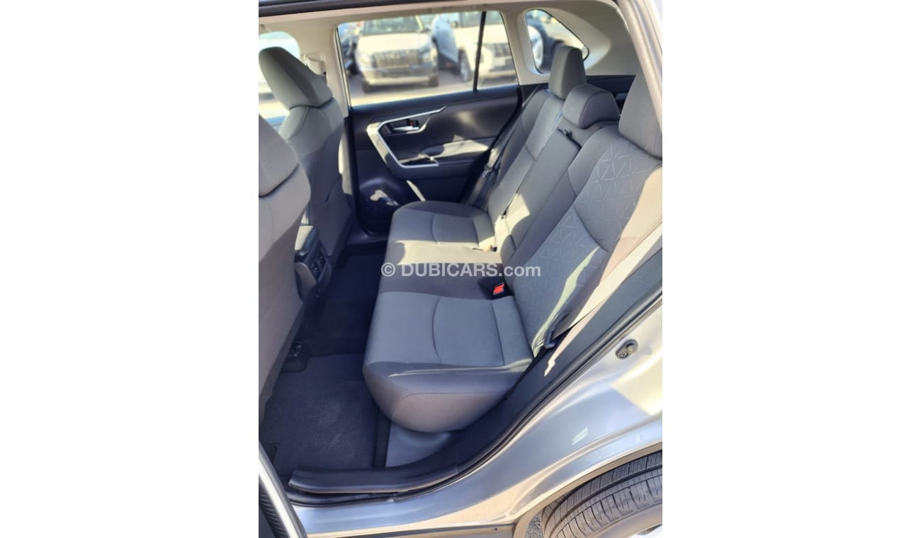 Toyota RAV4 TOYOTA RAV4 XLE FULL OPTIONS 2022