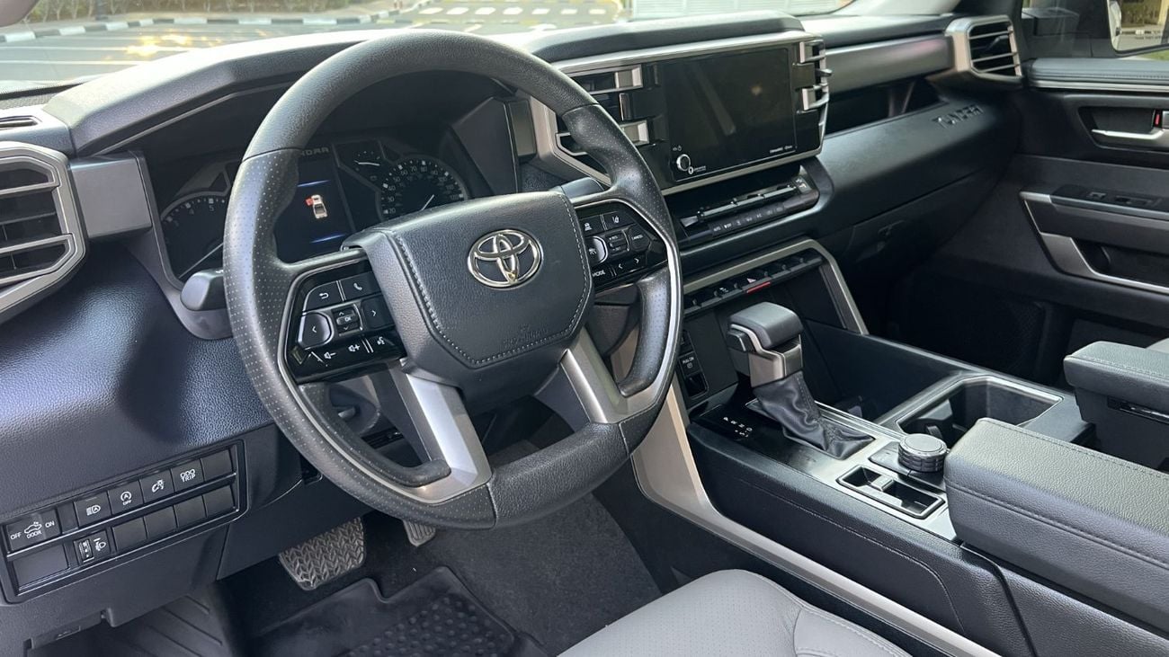 تويوتا تاندرا SR5 2023  34000Km  American