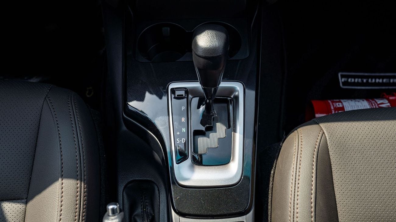 Toyota Fortuner GX2 2.7L 4WD