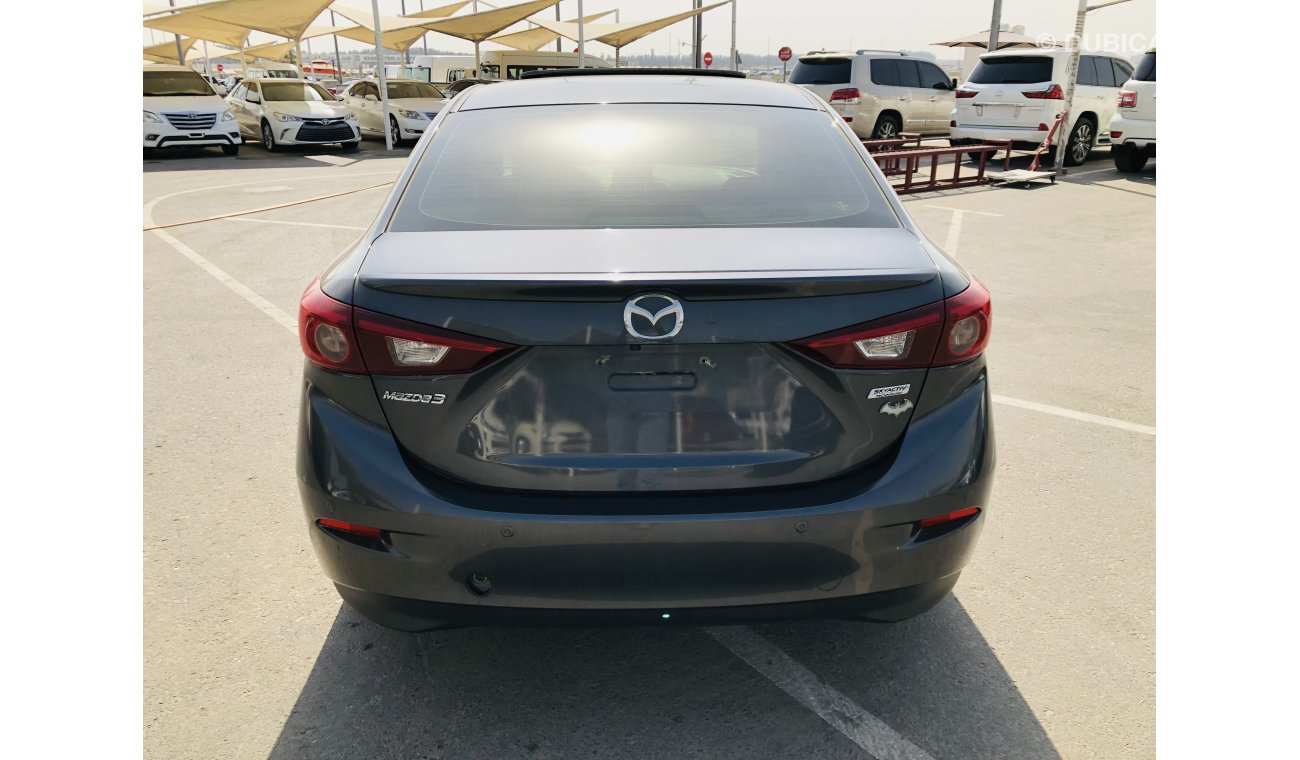 Mazda 3 Mazda3 Gcc full Option 2.0 good condition original paint