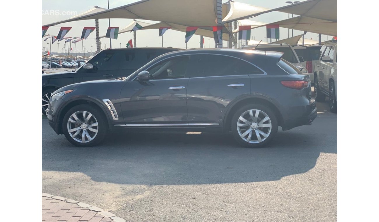 Infiniti FX35