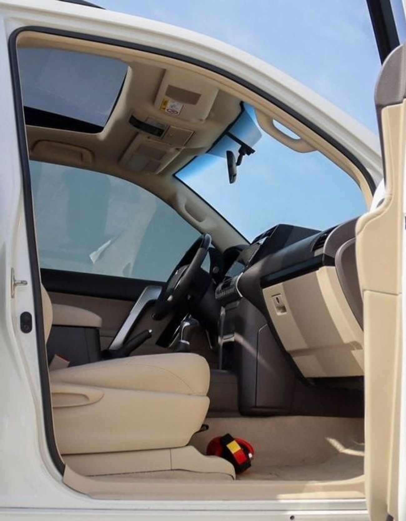 تويوتا برادو GXR 4.0L 4WD Toyota Prado GXR, 4.0L, 2022 GCC, Original Paint, accident-free, in excellent condition