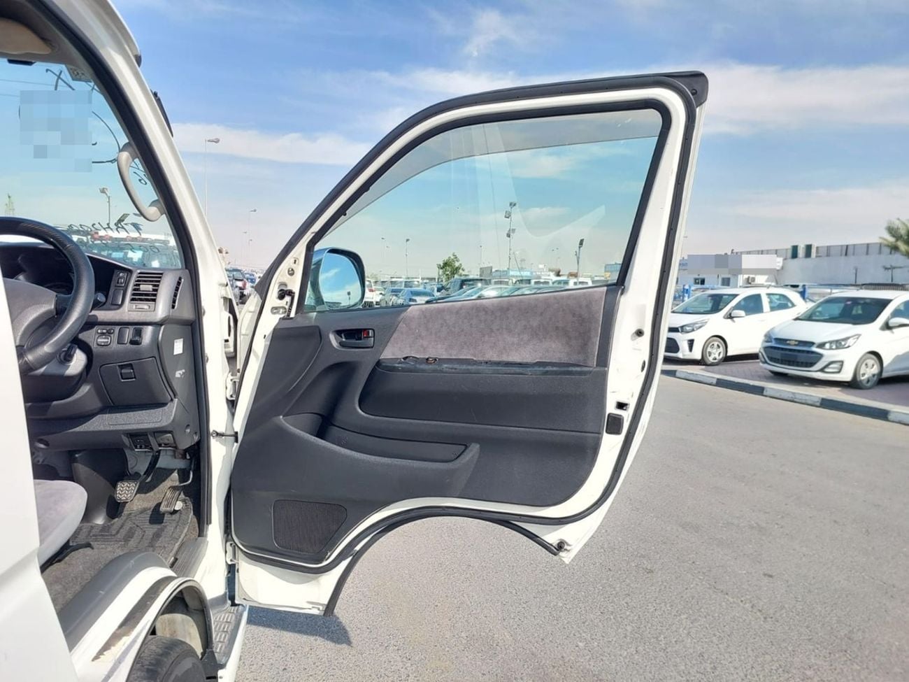 تويوتا هاياس TOYOTA HIACE VAN RHD 2007 MODEL 2.0 L PETROL AUTOMATIC(PM52918)