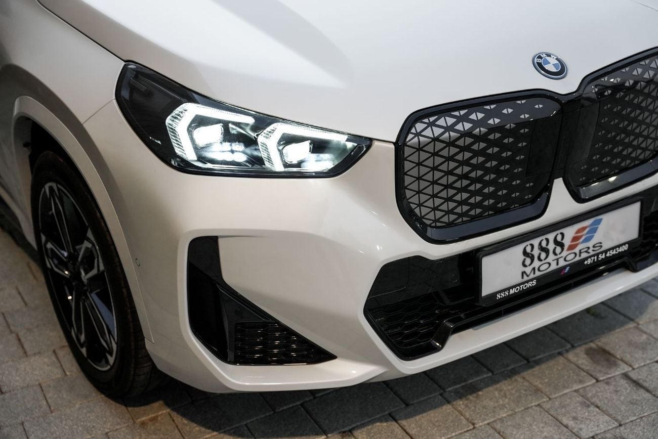 BMW iX1 XDRIVE30 LUXURY M SPORT PACKAGE 2026 BMW iX1 xDrive30L M Sport kit 2WD 0Km