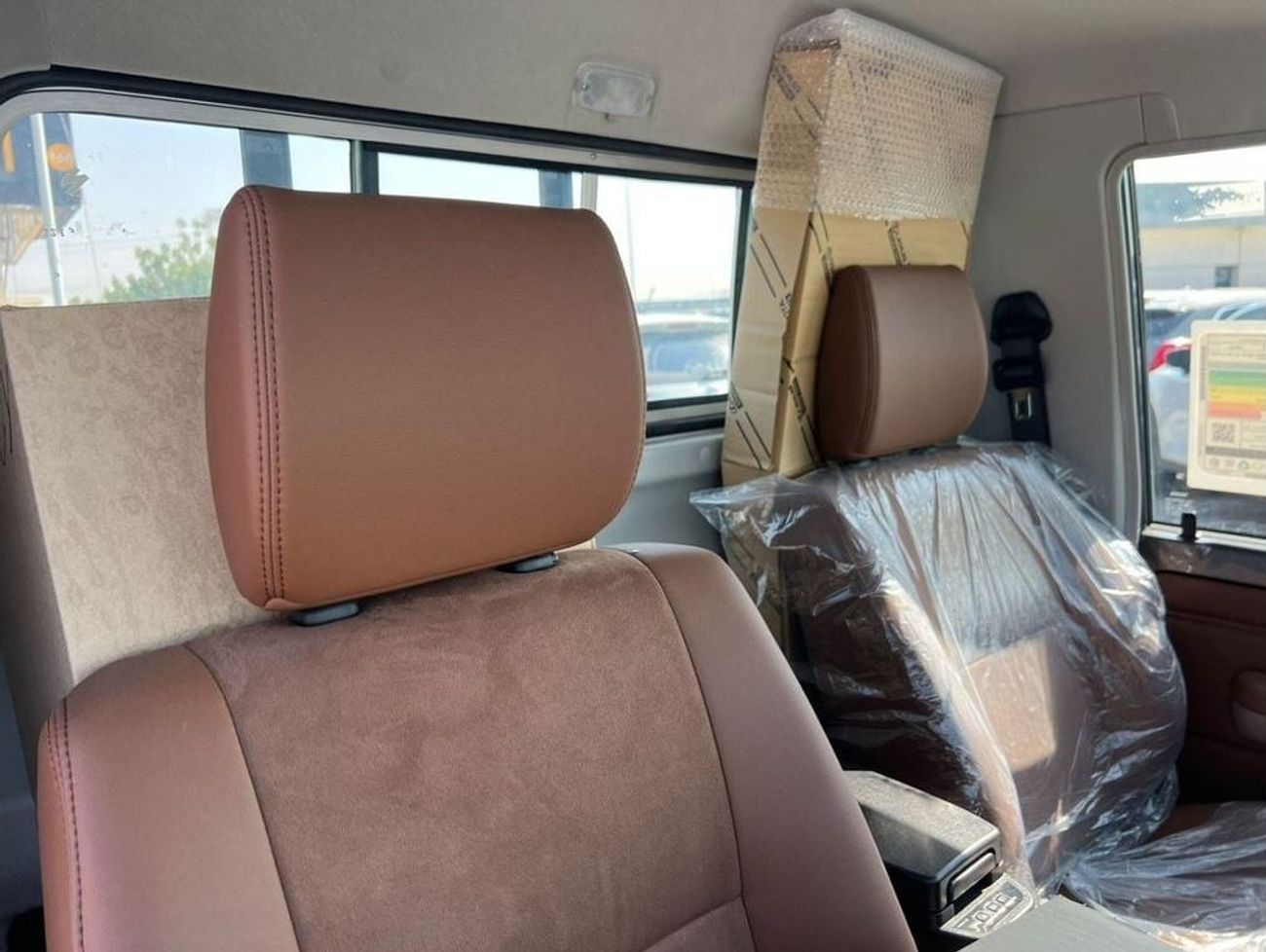 تويوتا لاند كروزر بيك آب TOYOTA LAND CRUISER (70 SERIES) (GRJ79) 4.0L Pick-up 4WD