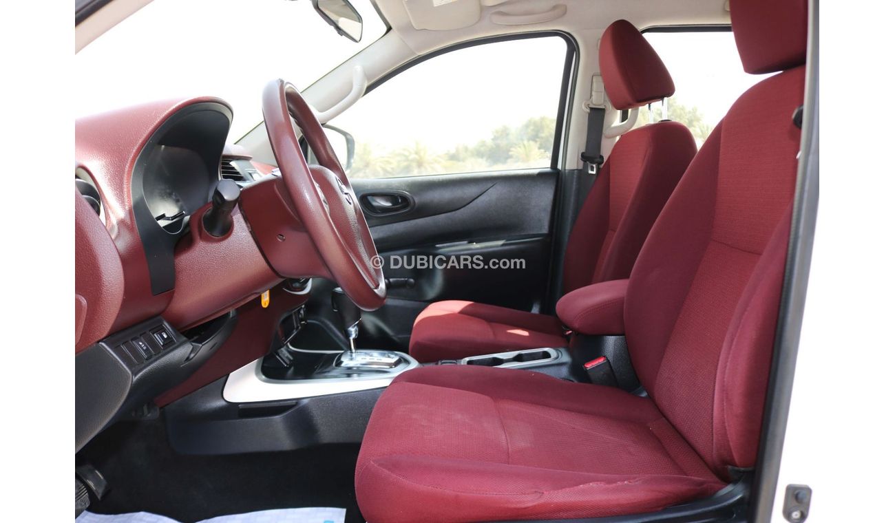 Nissan Navara 2019 | SE | 4X4 PETROL | DOUBLE CABIN | WITH GCC SPECS AND EXCELLENT CONDITION