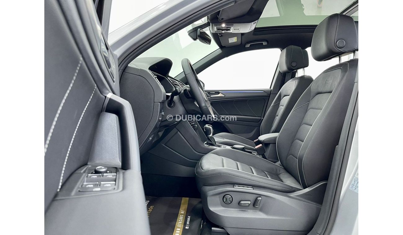 Volkswagen Tiguan R-Line 2022 Volkswagen Tiguan R-Line, Full Service History-Warranty-Service Contract-GCC