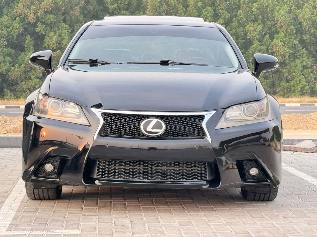 لكزس GS 350 بلاتينوم بحالة ممتازة من الداخل و الخارج