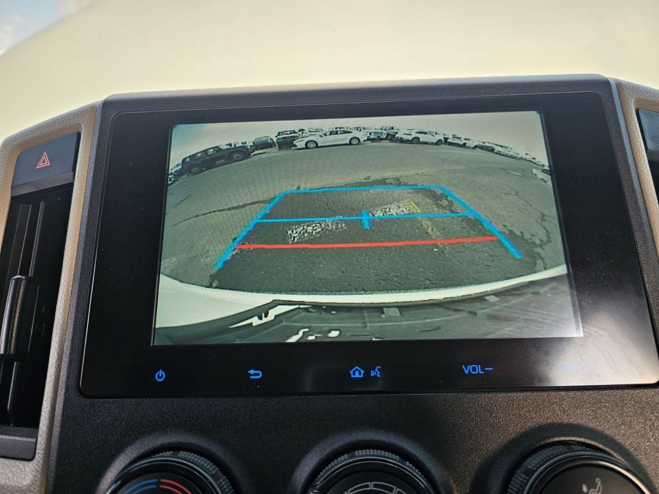 Toyota Hiace Commuter Highroof-3.5L-LHD-2WD-Side Glass-13 Seats- 4 Doors-Petrol-Automatic