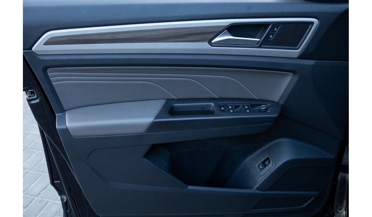 فولكس واجن تيرامونت Comfortline 3.6L Volkswagen Teramont Comfortline 2022 GCC under Agency Warranty with Flexible Down-P