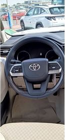 Toyota Land Cruiser VXR TOYOTA LANDCRUISER VXR FULL OPTION