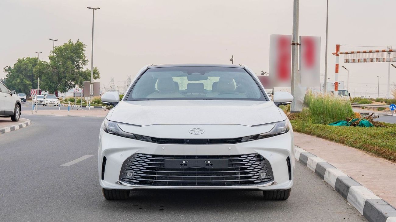 تويوتا كامري 2025 Toyota Camry Limited 2.5L AT Hybrid