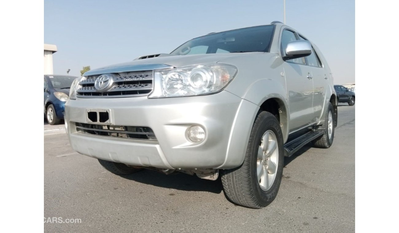 Toyota Fortuner TOYOTA FORTUNER RIGHT HAND DRIVE (PM1027)