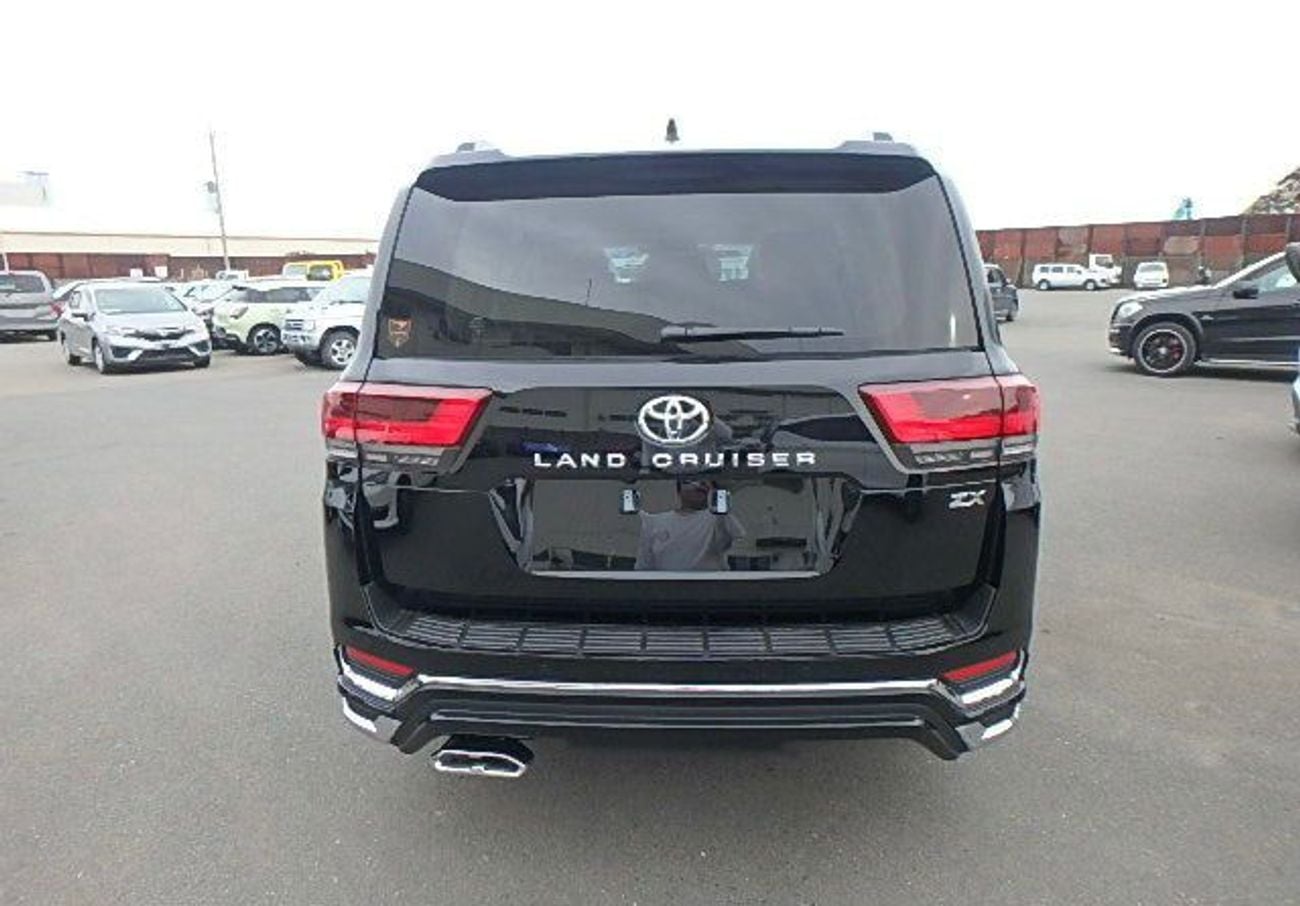 تويوتا لاند كروزر ZX Diesel 5 Seater