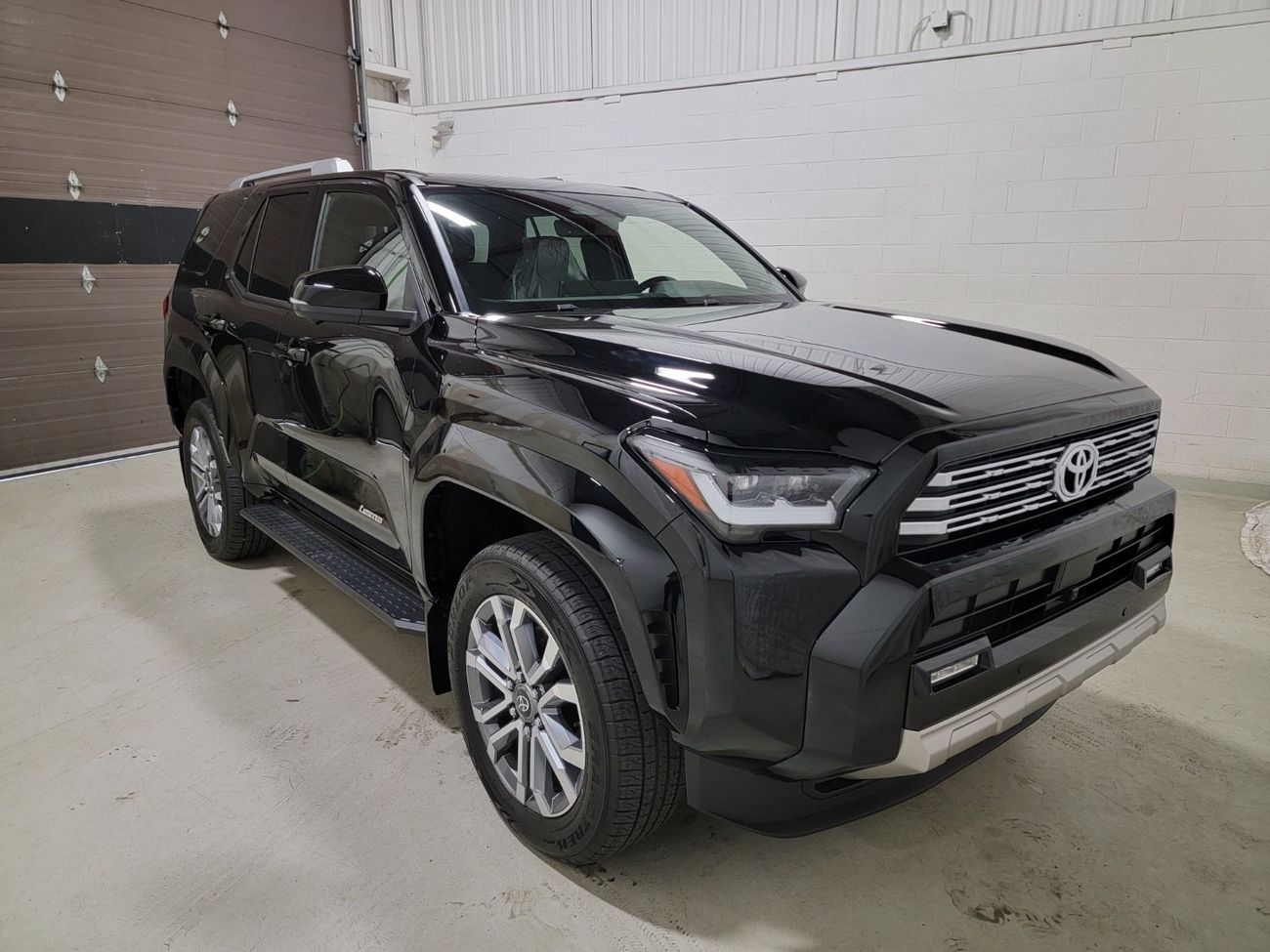 تويوتا Runner4 2025 TOYOTA 4RUNNER LIMITED 2.4L BRAND NEW 0KM