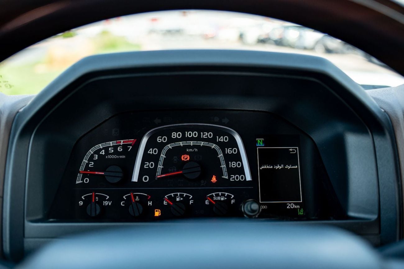 تويوتا لاند كروزر Toyota Land Cruiser Pickup LC79  S-C (4.0L  P A-T M-2025