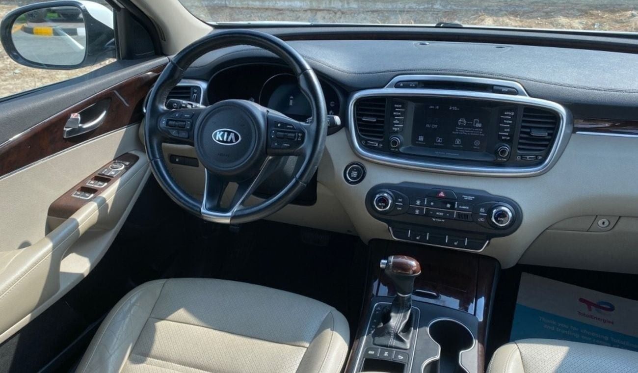 كيا سورينتو Base 3.3L AWD