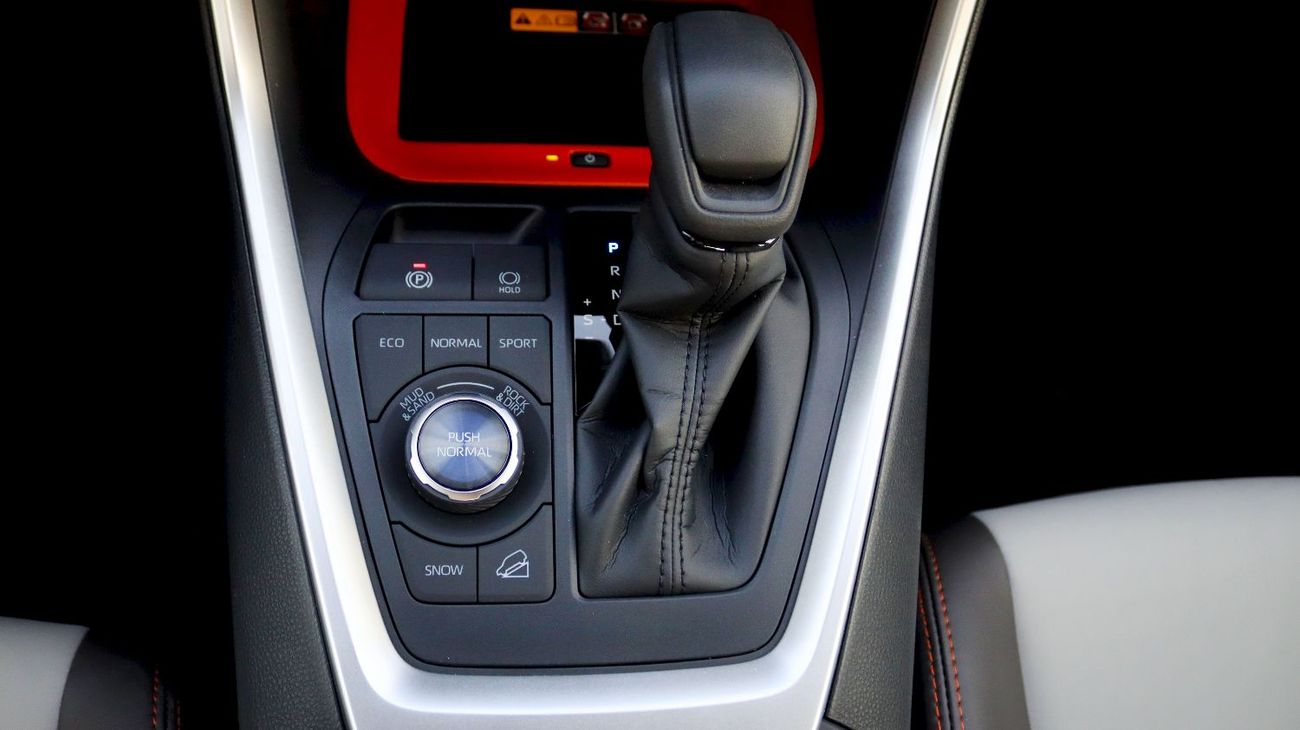 Toyota RAV4 RAV4 Adventure | 2.5L | AWD | Radar | GCC | 19inch Alloy Wheel