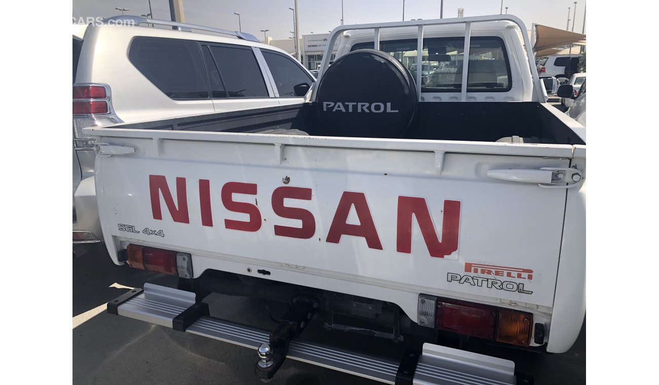 نيسان باترول بيك آب Nissan Patrol pick up 4x4,model:2016. fully automatic
