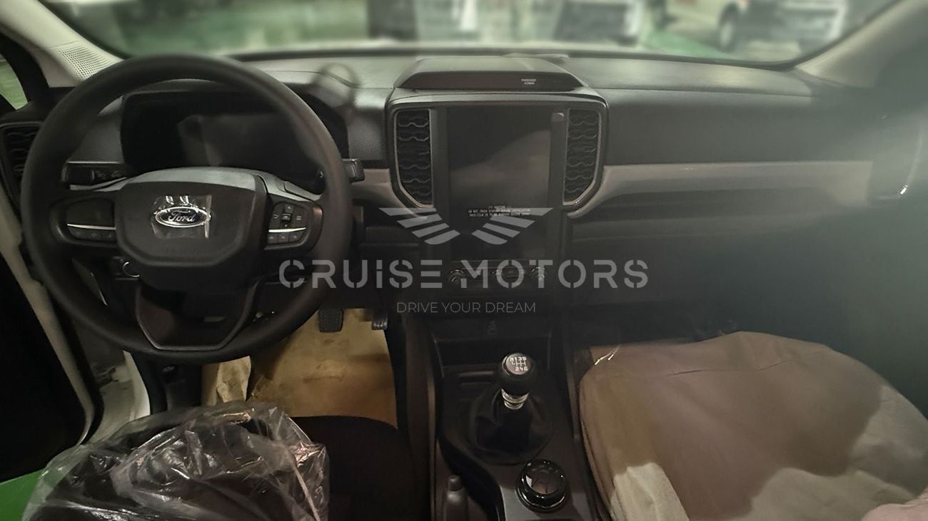 فورد رانجر Manual- 2.0L - Diesel - Pickup- 4x4 - 5 Seats - 4 Door