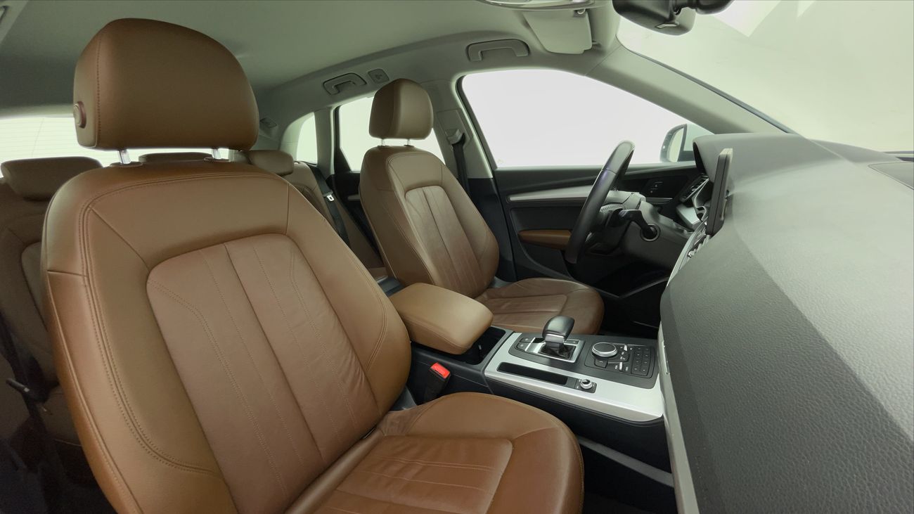 أودي Q5 45 TFSI QUATTRO 2 | بدون دفعة مقدمة | اختبار القيادة في المنزل