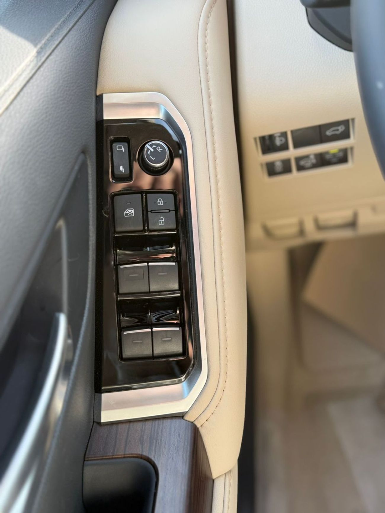 Toyota Land Cruiser TOYOTA GXR -V  3.3L Diesel Twin Turbo , High Option , 2026 Model