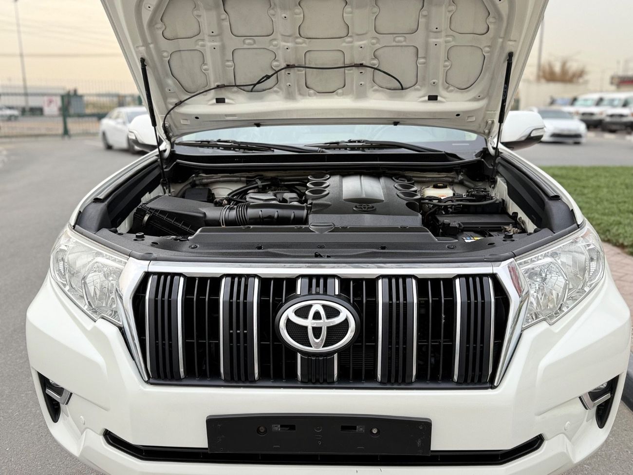 Toyota Prado Toyota Prado model 2019 fuel petrol full option V6 left hand drive