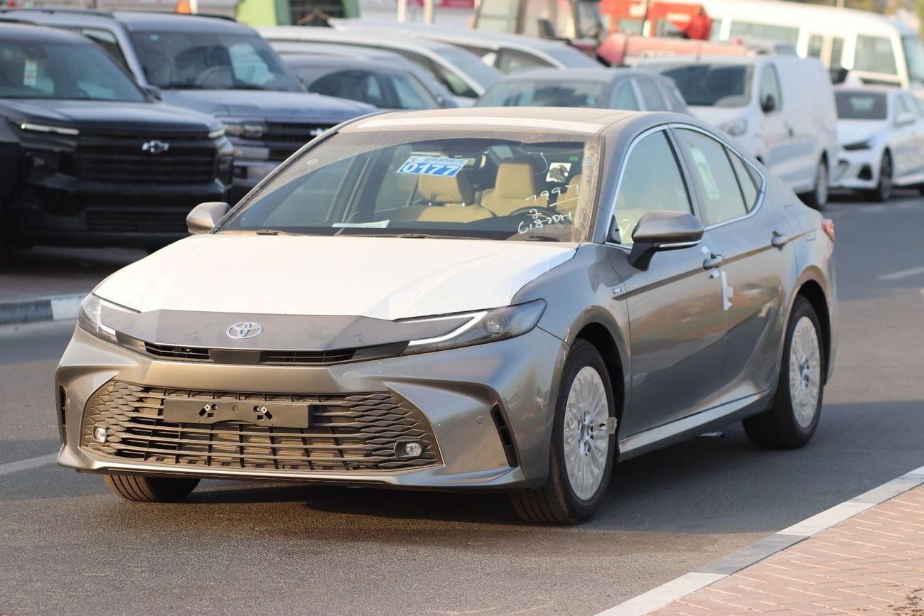 Toyota Camry E PLUS HEV 2.5 E-PLUS HYBRID, KEYLESS ENTRY, PUSH START, SUNROOF, MODEL 2025 SAUDI SPECS