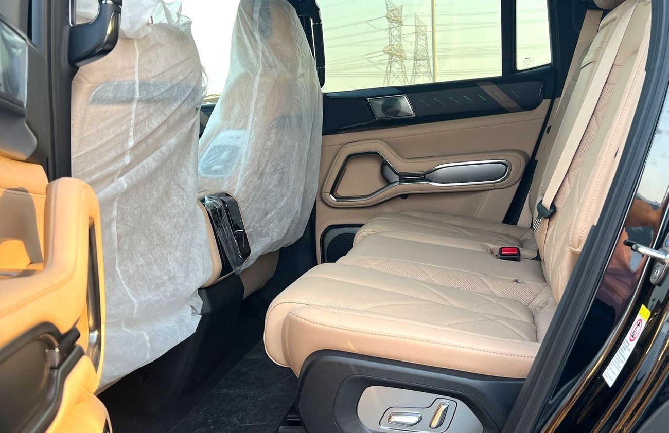 BYD Leopard 8 Smart and Brave Flagship Edition (7 Seats) Flagship Edition 7 Seats With Drone (EXPORT ONLY)