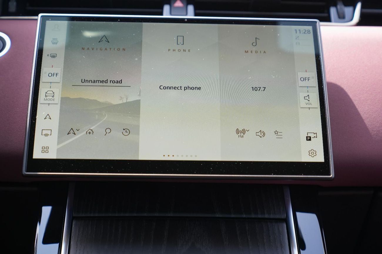 Land Rover Range Rover Evoque SE P250 DYNAMIC 2025!! FIVE YEARS WARRANTY!! THREE YEARS SERVICE CONTRACT