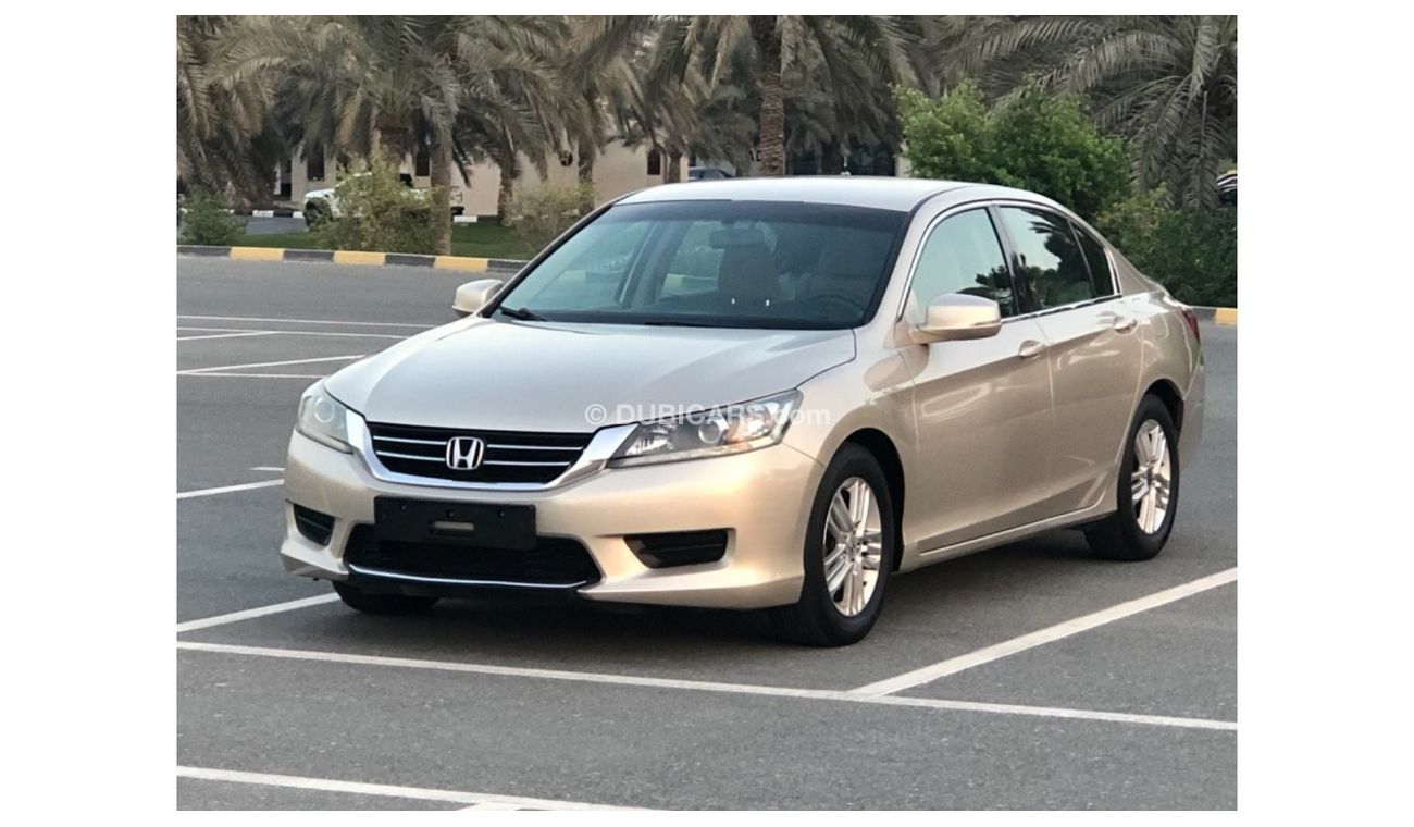 هوندا أكورد موديل 2013 GCC CAR PREFECT CONDITION INSIDE AND OUTSIDE