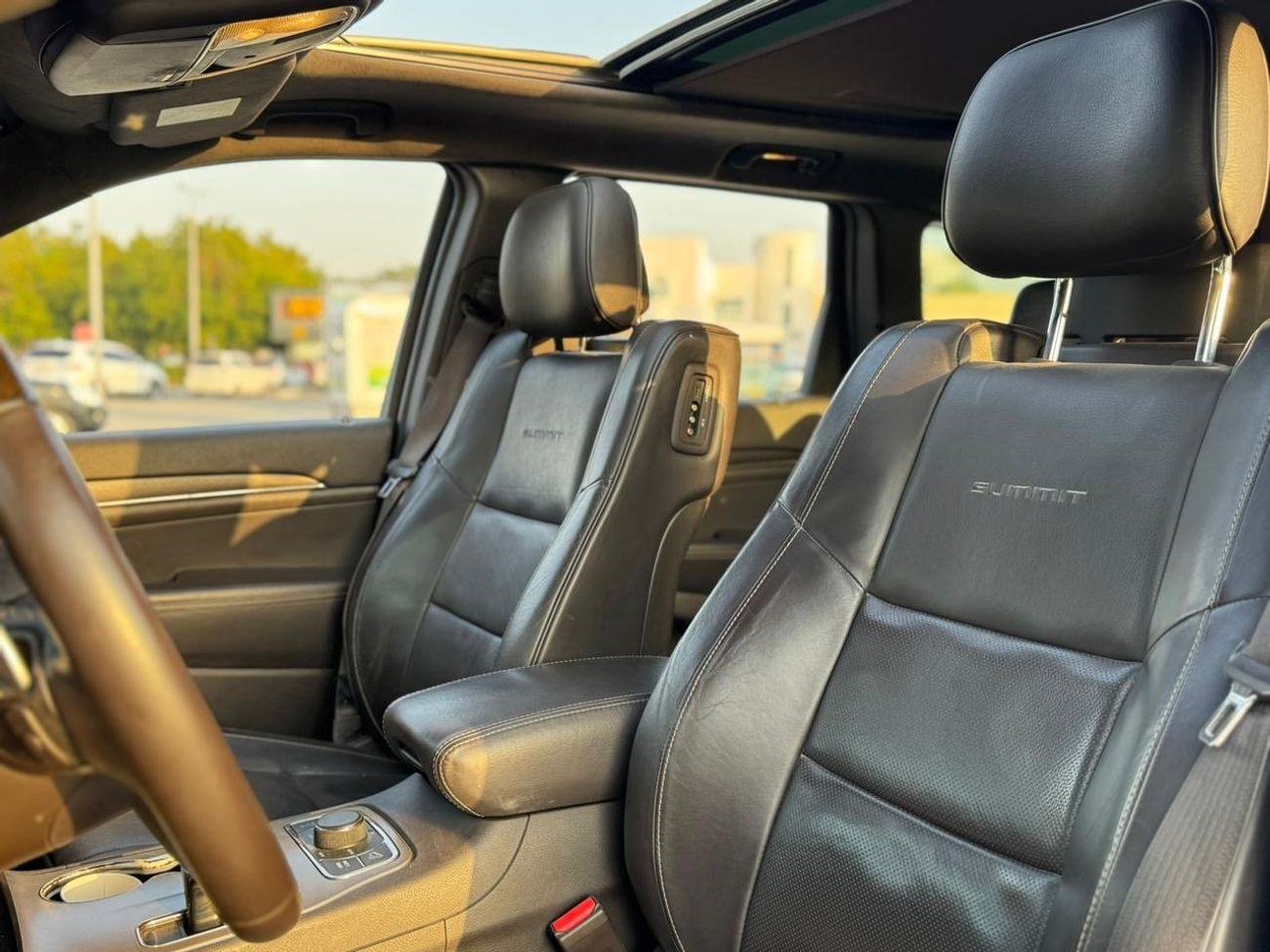 جيب جراند شيروكي Limited 3.6L