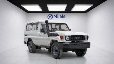 Toyota Land Cruiser 70 LC 78 HARDTOP 2.8L MT