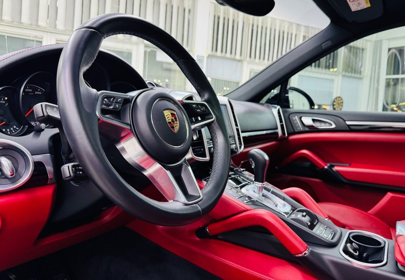 بورش كايان Platinum Edition