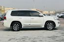 تويوتا لاند كروزر petrol 4.0 liter 2017 model left hand drive  only for export available