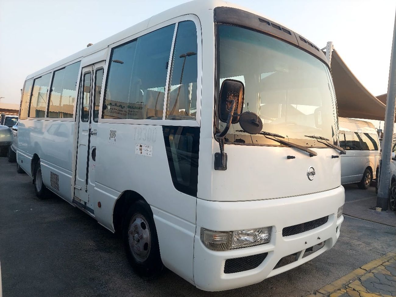 Nissan Civilian DIESEL 30 SEATER MANUAL TRANSMISSION