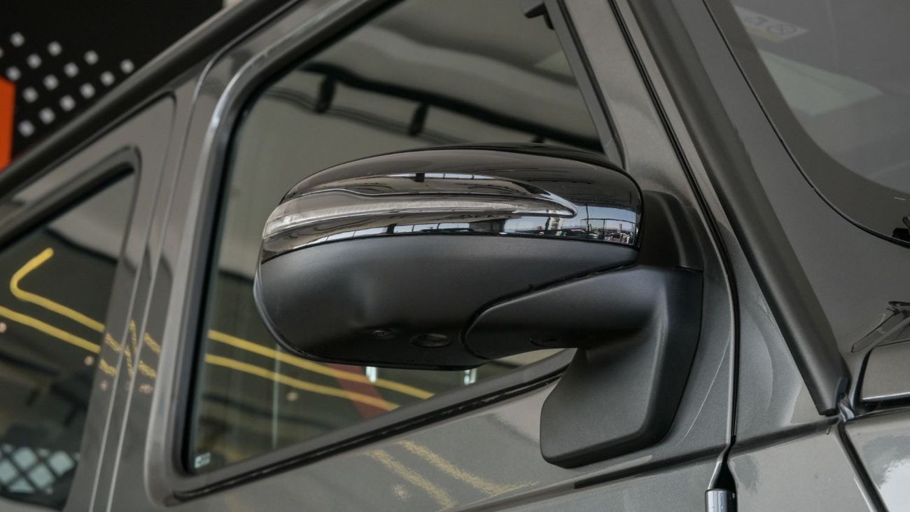 Mercedes-Benz G 63 AMG Mercedes G63 AMG - Carbon Fiber - Diamond Seats - Rear Entertainment - 2024 Graphite Metallic