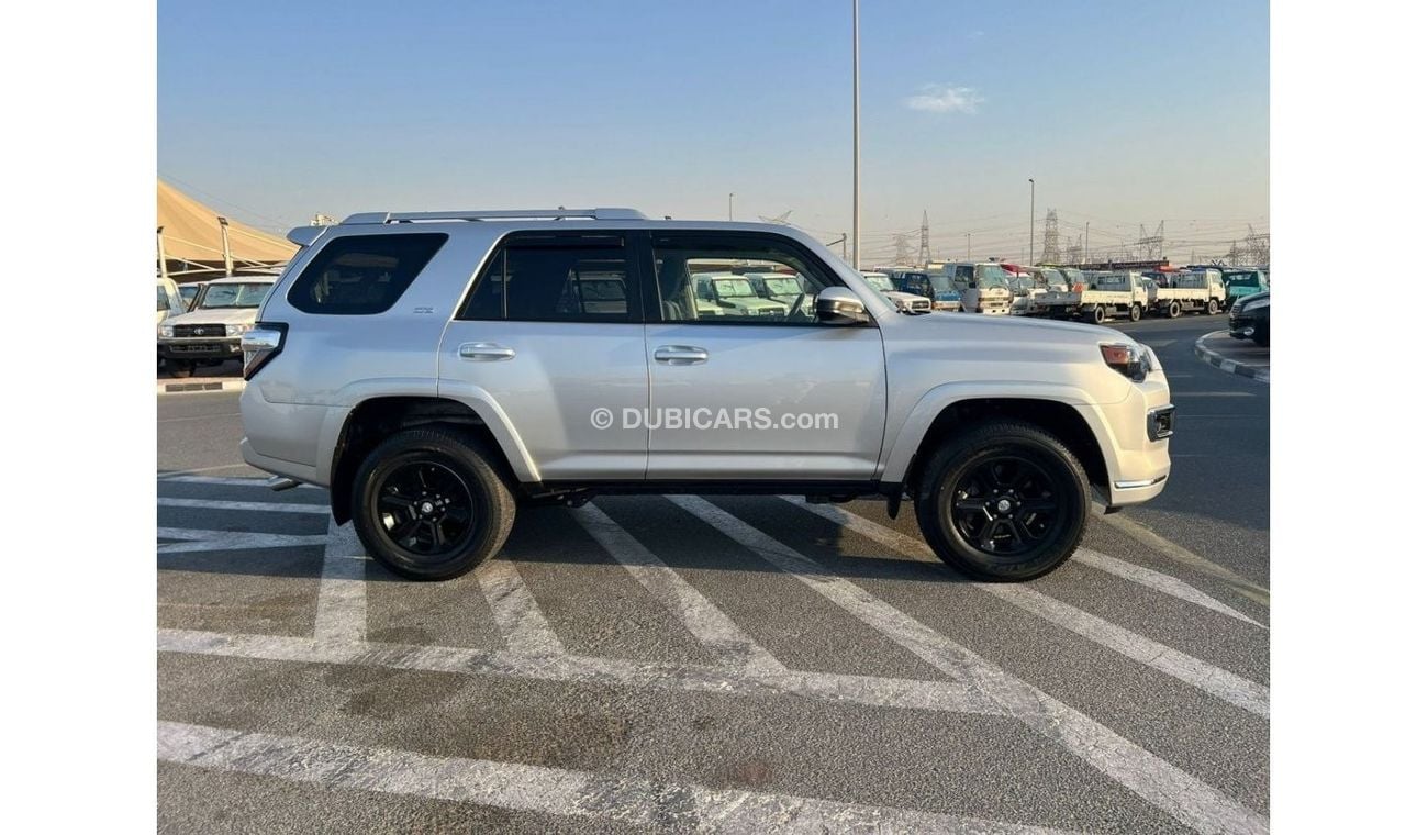 Toyota 4Runner *Offer*2018 TOYOTA 4RUNNER SR 4x4 4.0L V6 / EXPORT ONLY