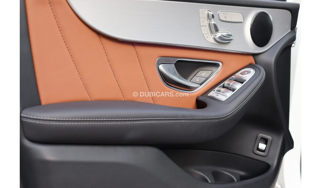 Mercedes-Benz GLC 300 MERCEDES GLC 300 4MATIC US 2022 PERFECT CONDITION - LOW MILEAGE