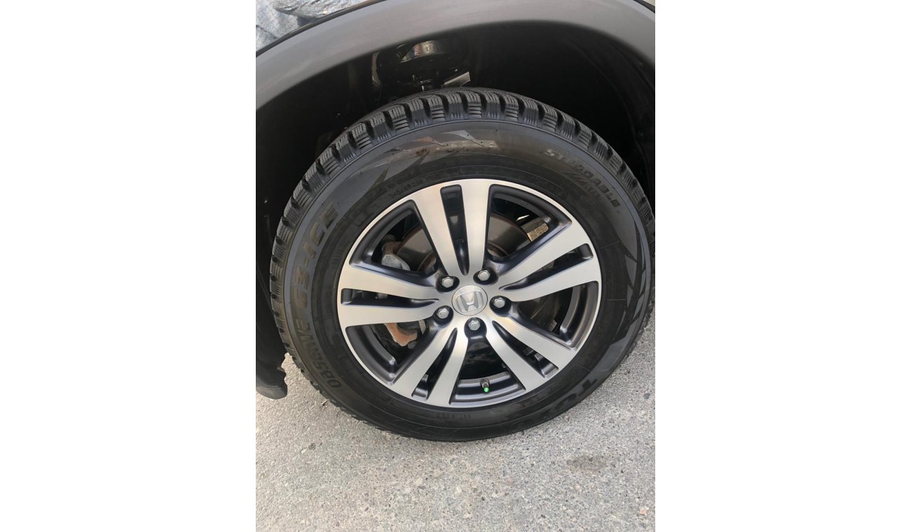 هوندا بايلوت HONDA PILOT AWD 2016 V6  CANADIAN  25000KM