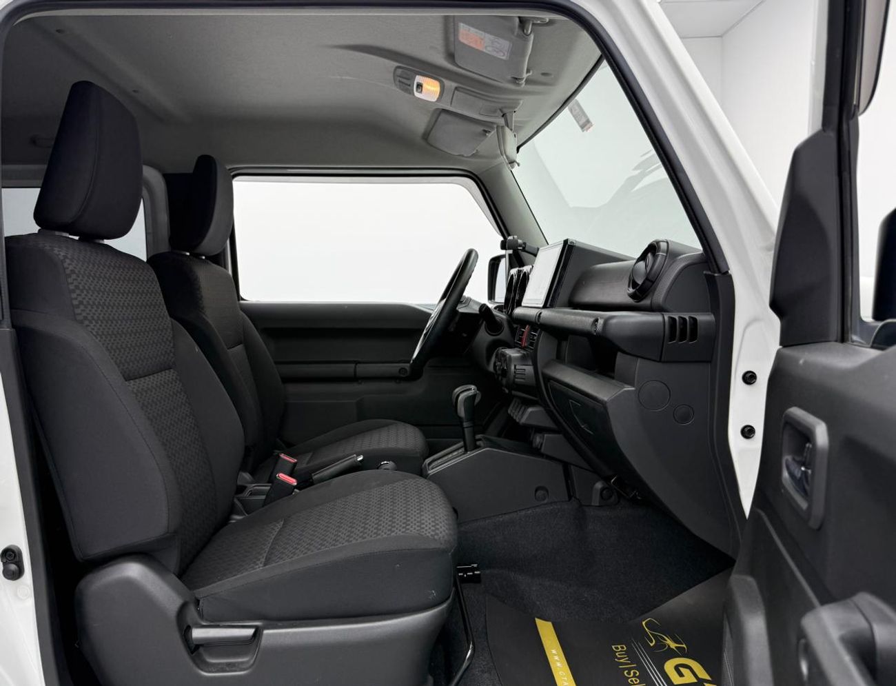 Suzuki Jimny GL 1.5L (3-Doors) 2022 Suzuki Jimny GL ,Warranty ,Full Service History ,GCC