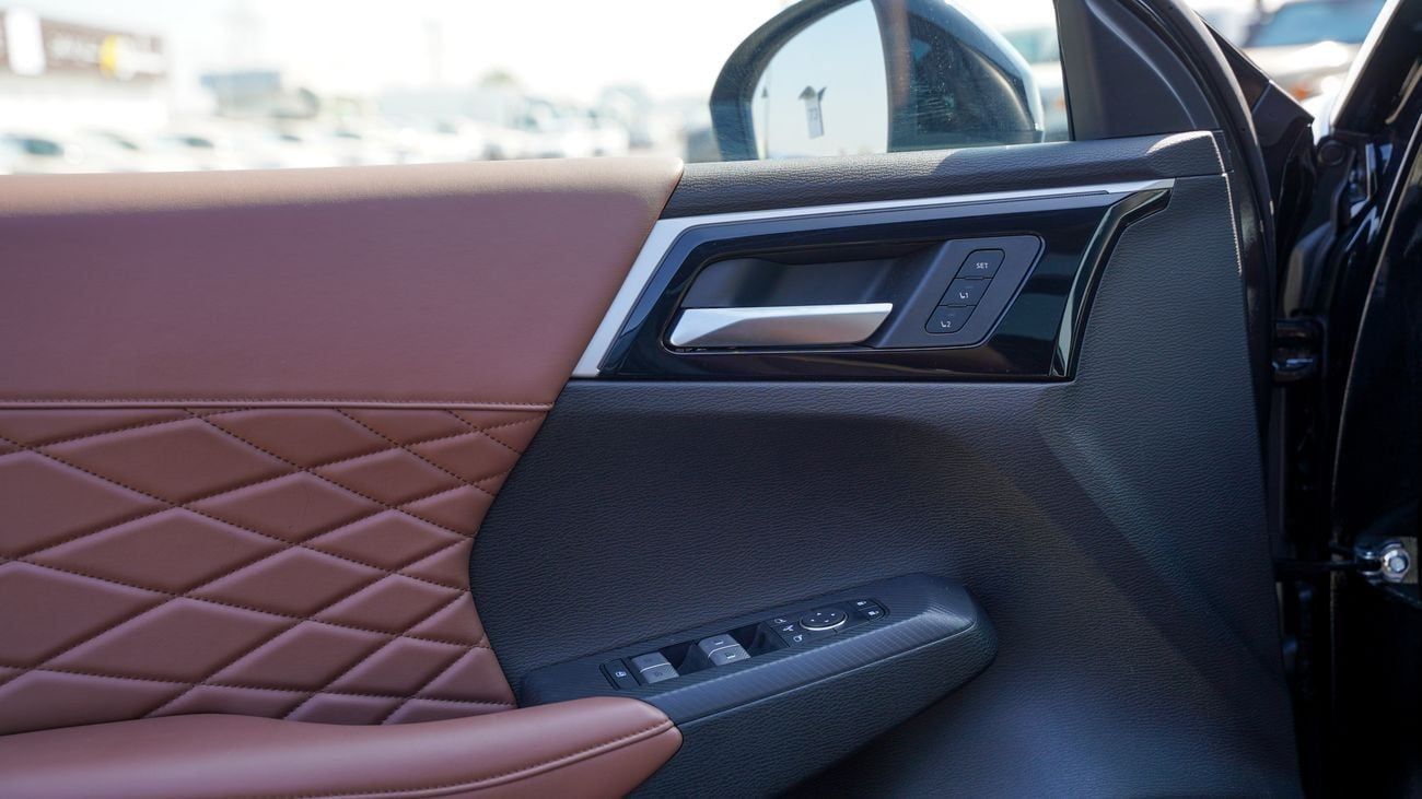 ميتسوبيشي آوتلاندر جديد كلياً 2026 ميتسوبيشي أوتلاندر بريميوم (G09) 2.5 لتر | SUV بـ 7 مقاعد | مواصفات GCC | مخصص للتصد