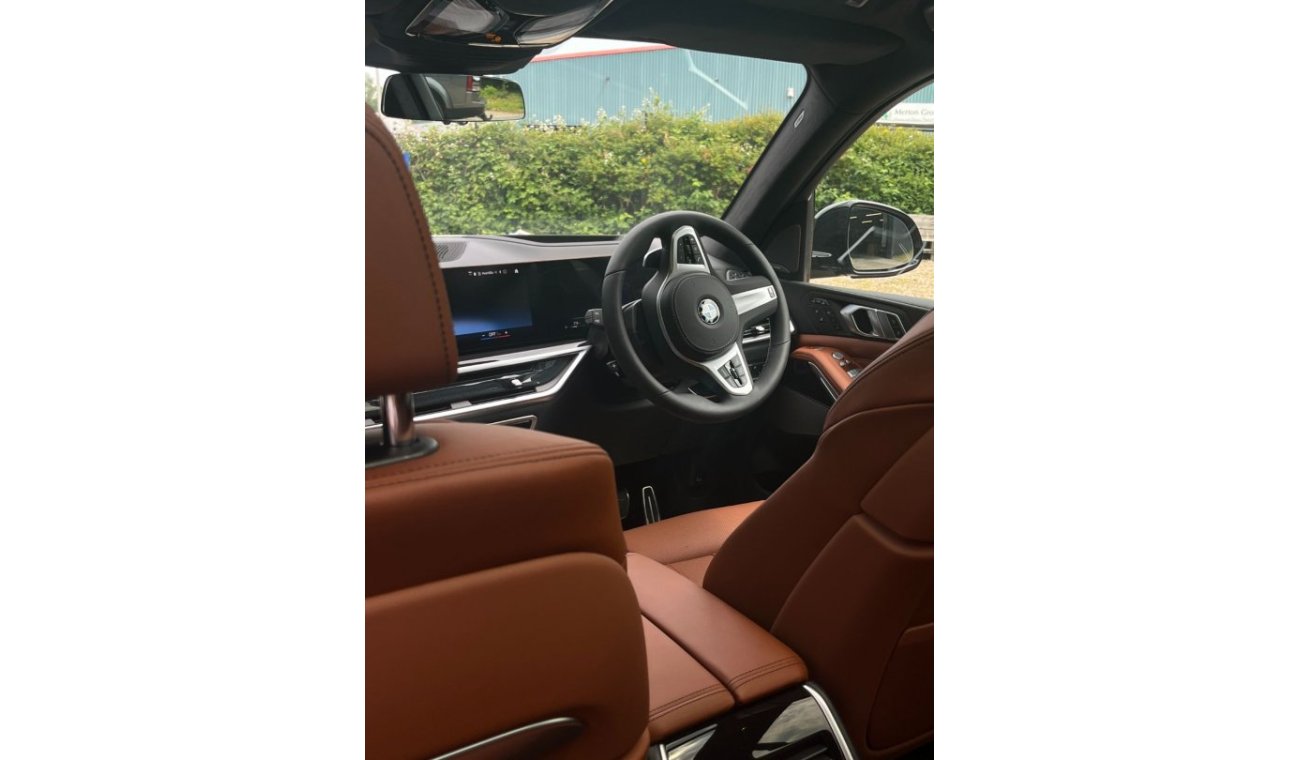 BMW X7 BMW X7 40i Right Hand Drive